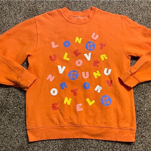 Tops - EUC 🧡 Harry Styles Love on Tour 2022 Crewneck Sweatshirt